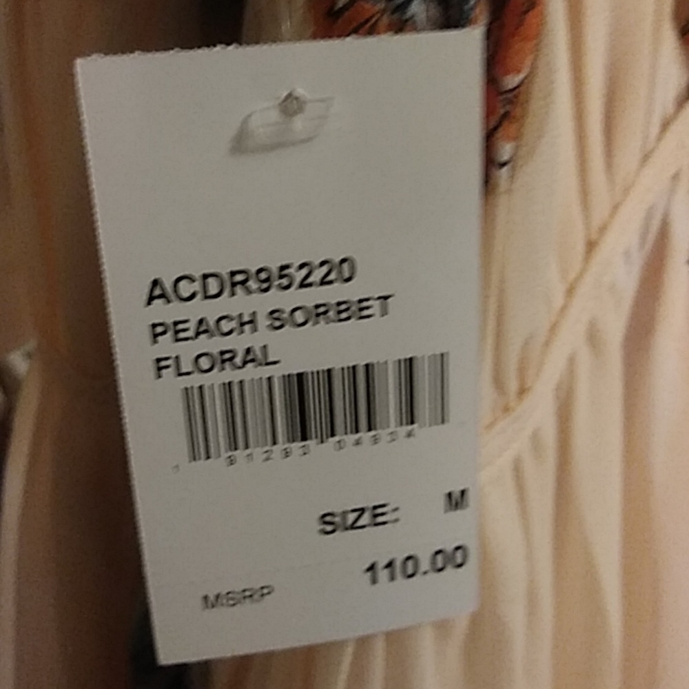 ASTR the label - Picture 3 of 5